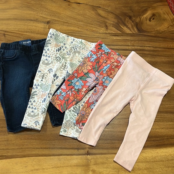 Baby Girl 3-6 Bundle - Picture 5 of 5